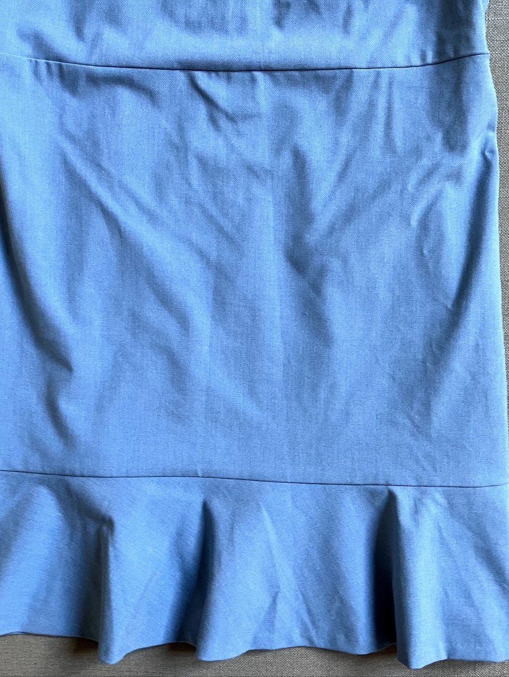 NWT Banana Republic Light Blue Ruffle-Hem Sheath Dress, Size 12 - Picture 2 of 7